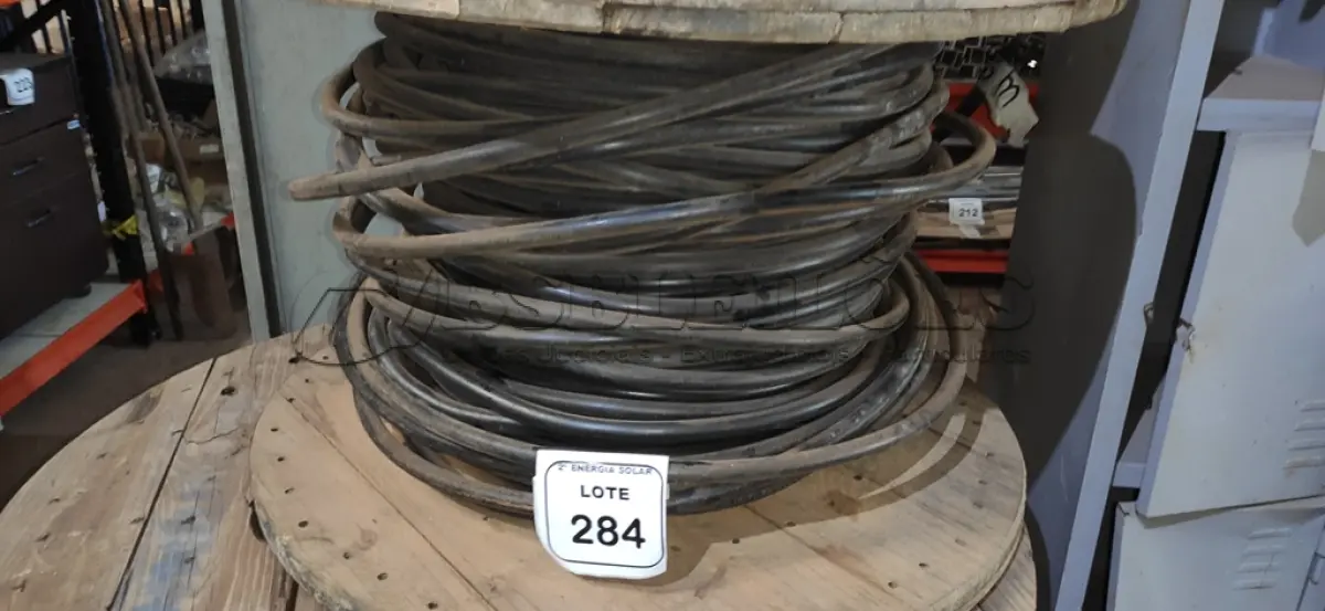 LOTE 284 - 115M DE FIO EM ALUMÍNIO ISOLADO PRETO 0,95MM. (NO ESTADO) ATENÇÃO! FAZER A VISITAÇÃO ANTES DE ARREMATAR, NÃO SABEMOS SE FUNCIONA, LEILÃO NÃO TEM GARANTIA E NEM DEVOLUÇÃO, SUJEITO A POSSÍVEIS AVARIAS VISÍVEIS/OCULTAS