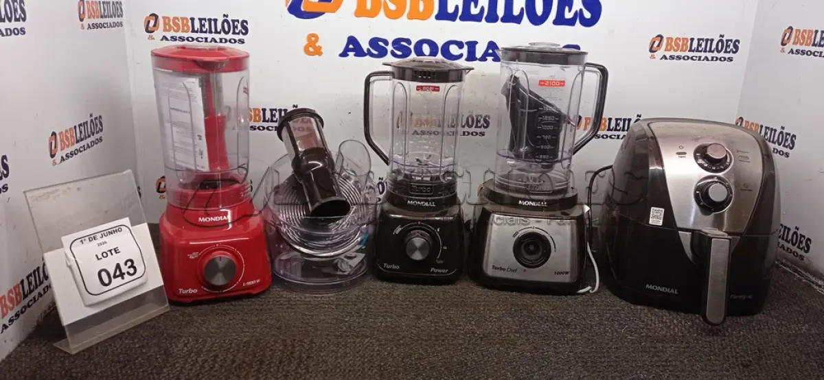 LOTE 043 - 03 LIQUIDIFICADORES MODELOS DIVERSOS MARCA MONDIAL E 01 AIR FRYER 4L 220V MARCA MONDIAL. (NO ESTADO) ATENÇÃO! FAZER A VISITAÇÃO ANTES DE ARREMATAR, NÃO SABEMOS SE FUNCIONA, LEILÃO NÃO TEM GARANTIA E NEM DEVOLUÇÃO, SUJEITO A POSSÍVEIS AVARIAS VISÍVEIS/OCULTAS E/OU AUSÊNCIA DE COMPONENTES.