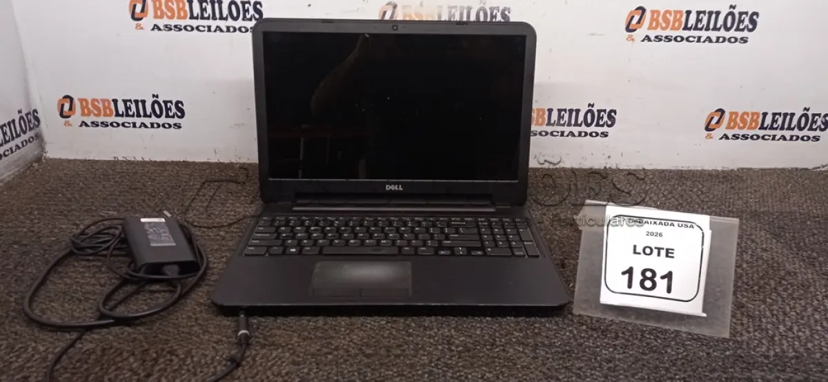 LOTE 181 - 01 NOTEBOOK DELL INSPIRON PJ8GD S/N: JT7WPX1(070458). (NO ESTADO EM QUE SE ENCONTRA. SUJEITO A AVARIAS OCULTAS/VISÍVEIS.)