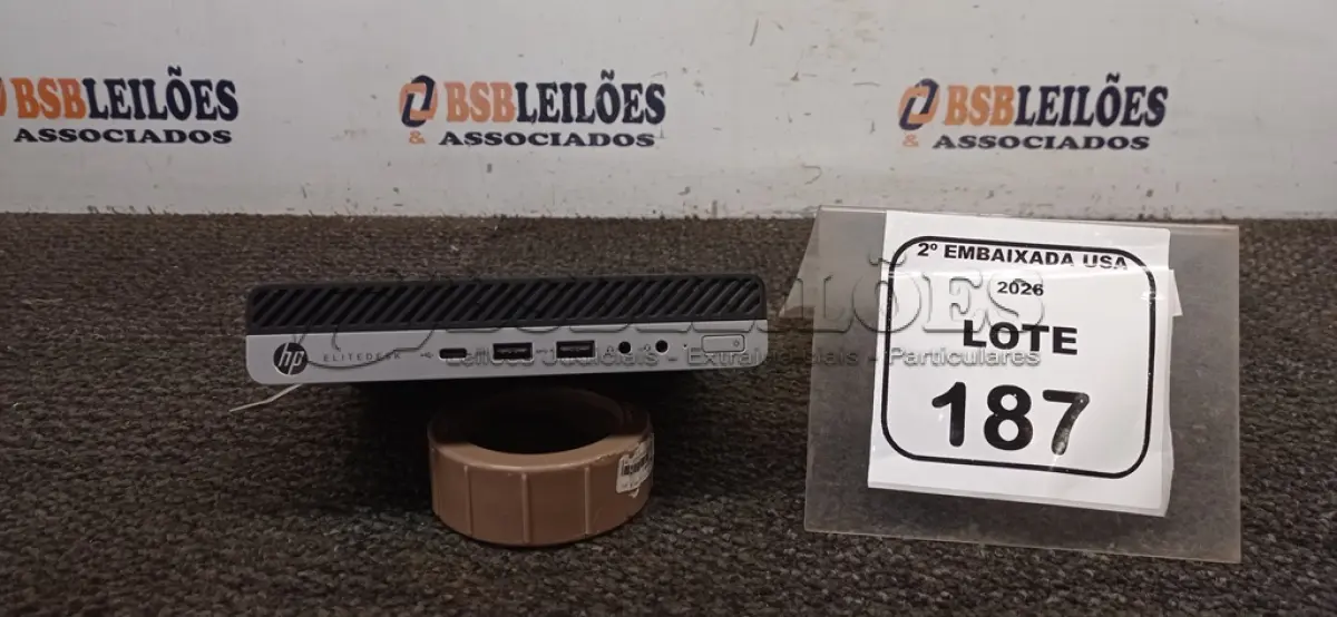 LOTE 187 - 01 CPU SEM MEMÓRIA E HD E SEM FONTE MARCA HP ELITE DESK. NO ESTADO EM QUE SE ENCONTRA. SUJEITO A AVARIAS OCULTAS/VISÍVEIS.) BD0611P