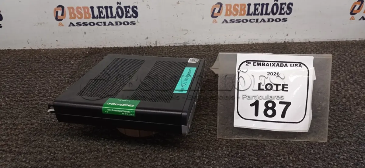 LOTE 187 - 01 CPU SEM MEMÓRIA E HD E SEM FONTE MARCA HP ELITE DESK. NO ESTADO EM QUE SE ENCONTRA. SUJEITO A AVARIAS OCULTAS/VISÍVEIS.) BD0611P