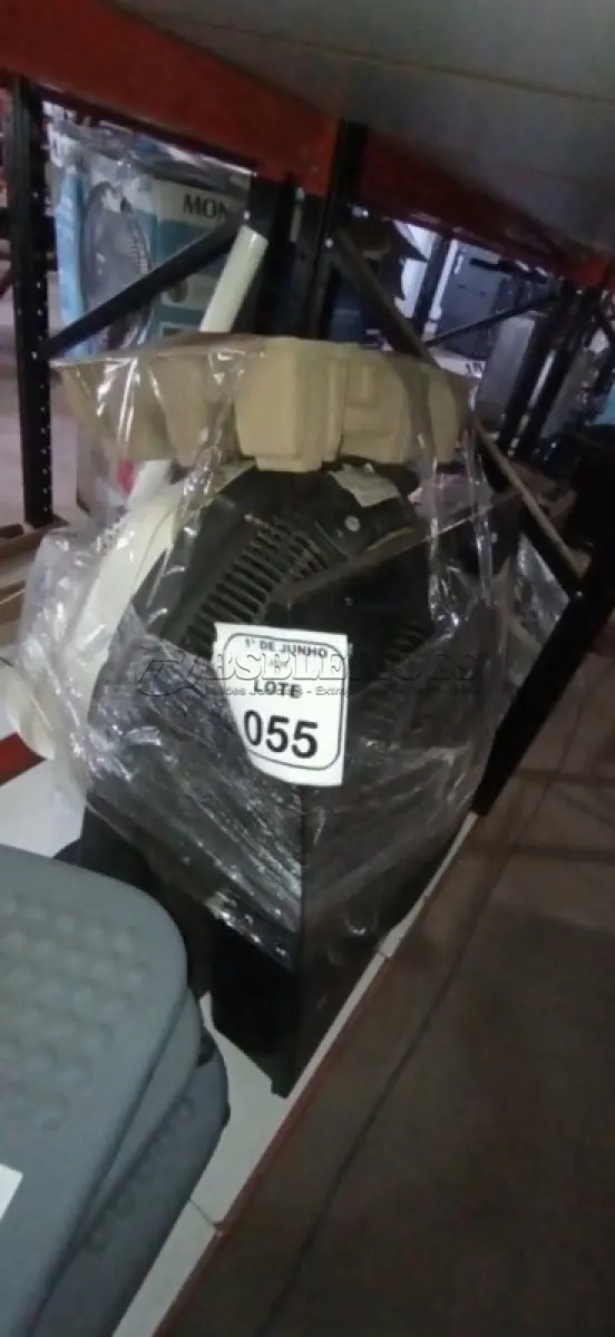 LOTE 055 - 01 ASPIRADOR ROBÔ E 04 VENTILADORES DE MARCAS E MODELOS DIVERSOS. (NO ESTADO) ATENÇÃO! FAZER A VISITAÇÃO ANTES DE ARREMATAR, NÃO SABEMOS SE FUNCIONA, LEILÃO NÃO TEM GARANTIA E NEM DEVOLUÇÃO, SUJEITO A POSSÍVEIS AVARIAS VISÍVEIS/OCULTAS E/OU AUSÊNCIA DE COMPONENTES.
