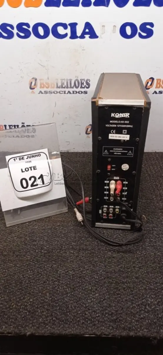LOTE 021 - 01 SUBWOOFER MODELO 5.1CH MARCA KONIK. (NO ESTADO) ATENÇÃO! FAZER A VISITAÇÃO ANTES DE ARREMATAR, NÃO SABEMOS SE FUNCIONA, LEILÃO NÃO TEM GARANTIA E NEM DEVOLUÇÃO, SUJEITO A POSSÍVEIS AVARIAS VISÍVEIS/OCULTAS E/OU AUSÊNCIA DE COMPONENTES.