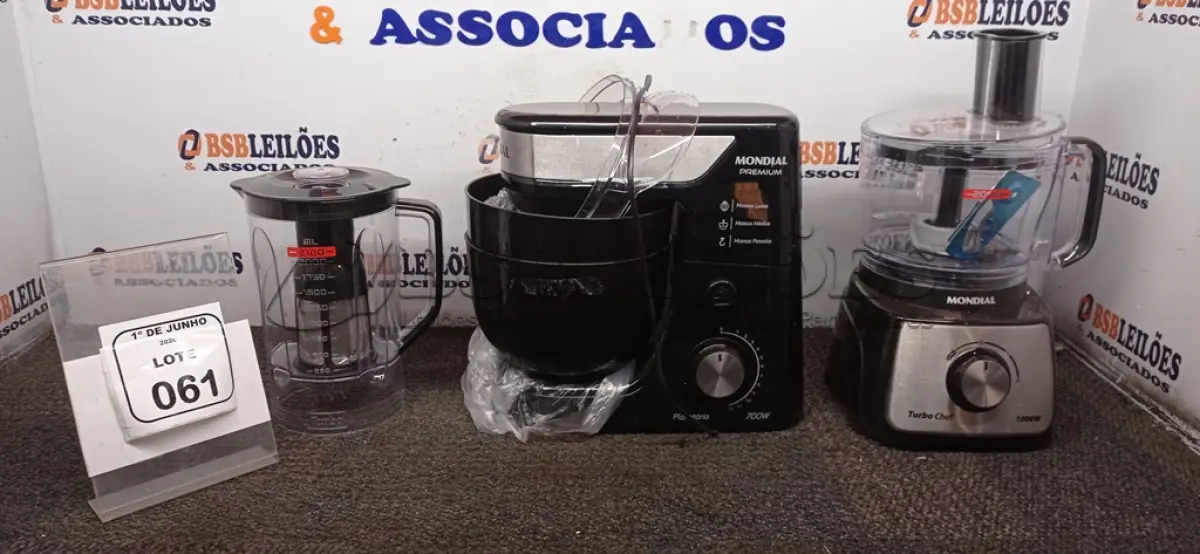 LOTE 061 - 01 BATEDEIRA PLANETÁRIA 220V MARCA MONDIAL E 01 LIQUIDIFICADOR MODELO TURBO CHEF 220V MARCA MONDIAL. (NO ESTADO) ATENÇÃO! FAZER A VISITAÇÃO ANTES DE ARREMATAR, NÃO SABEMOS SE FUNCIONA, LEILÃO NÃO TEM GARANTIA E NEM DEVOLUÇÃO, SUJEITO A POSSÍVEIS AVARIAS VISÍVEIS/OCULTAS E/OU AUSÊNCIA DE COMPONENTES.