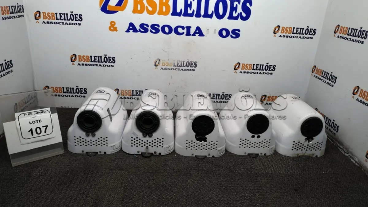 LOTE 107 - 05 SECADORES DE MÃO. (NO ESTADO) ATENÇÃO! FAZER A VISITAÇÃO ANTES DE ARREMATAR, NÃO SABEMOS SE FUNCIONA, LEILÃO NÃO TEM GARANTIA E NEM DEVOLUÇÃO, SUJEITO A POSSÍVEIS AVARIAS VISÍVEIS/OCULTAS E/OU AUSÊNCIA DE COMPONENTES.