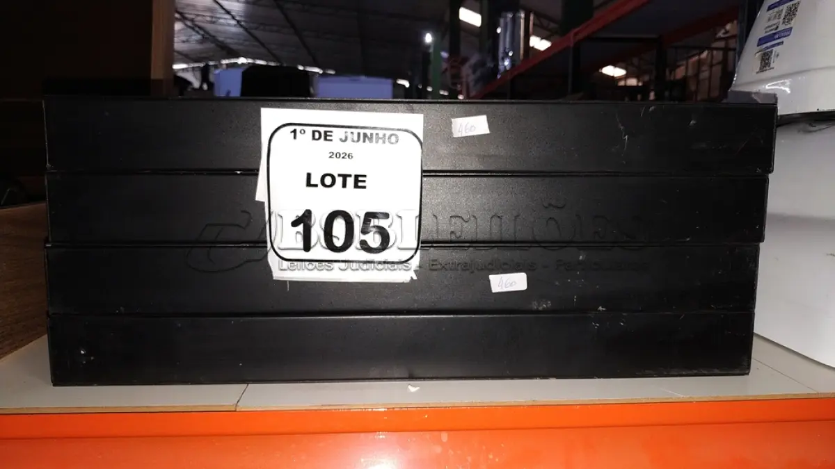 LOTE 105 - 04 RÉGUAS PARA RACK DE SERVIDORES MARCA LENOVO. (NO ESTADO) ATENÇÃO! FAZER A VISITAÇÃO ANTES DE ARREMATAR, NÃO SABEMOS SE FUNCIONA, LEILÃO NÃO TEM GARANTIA E NEM DEVOLUÇÃO, SUJEITO A POSSÍVEIS AVARIAS VISÍVEIS/OCULTAS E/OU AUSÊNCIA DE COMPONENTES.