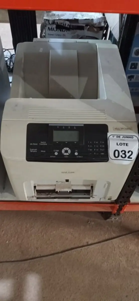 LOTE 032 - 01 IMPRESSORA MODELO AFICIO SP C430DN MARCA RICOH. (NO ESTADO) ATENÇÃO! FAZER A VISITAÇÃO ANTES DE ARREMATAR, NÃO SABEMOS SE FUNCIONA, LEILÃO NÃO TEM GARANTIA E NEM DEVOLUÇÃO, SUJEITO A POSSÍVEIS AVARIAS VISÍVEIS/OCULTAS E/OU AUSÊNCIA DE COMPONENTES.