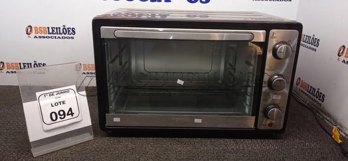 LOTE 094 - 01 FORNO 52L MODELO GRAND FAMILLY MARCA MONDIAL. (NO ESTADO) ATENÇÃO! FAZER A VISITAÇÃO ANTES DE ARREMATAR, NÃO SABEMOS SE FUNCIONA, LEILÃO NÃO TEM GARANTIA E NEM DEVOLUÇÃO, SUJEITO A POSSÍVEIS AVARIAS VISÍVEIS/OCULTAS E/OU AUSÊNCIA DE COMPONENTES.