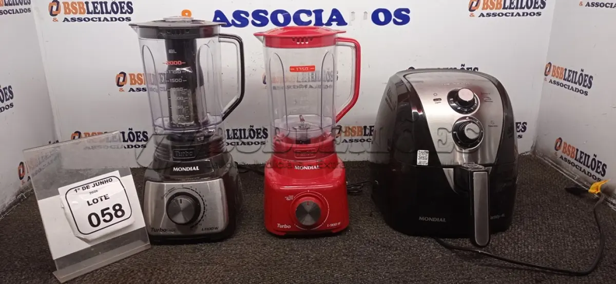 LOTE 058 - 02 LIQUIDIFICADORES MARCA MONDIAL E 01 AIR FRYER 4L 220V MARCA MONDIAL. (NO ESTADO) ATENÇÃO! FAZER A VISITAÇÃO ANTES DE ARREMATAR, NÃO SABEMOS SE FUNCIONA, LEILÃO NÃO TEM GARANTIA E NEM DEVOLUÇÃO, SUJEITO A POSSÍVEIS AVARIAS VISÍVEIS/OCULTAS E/OU AUSÊNCIA DE COMPONENTES.