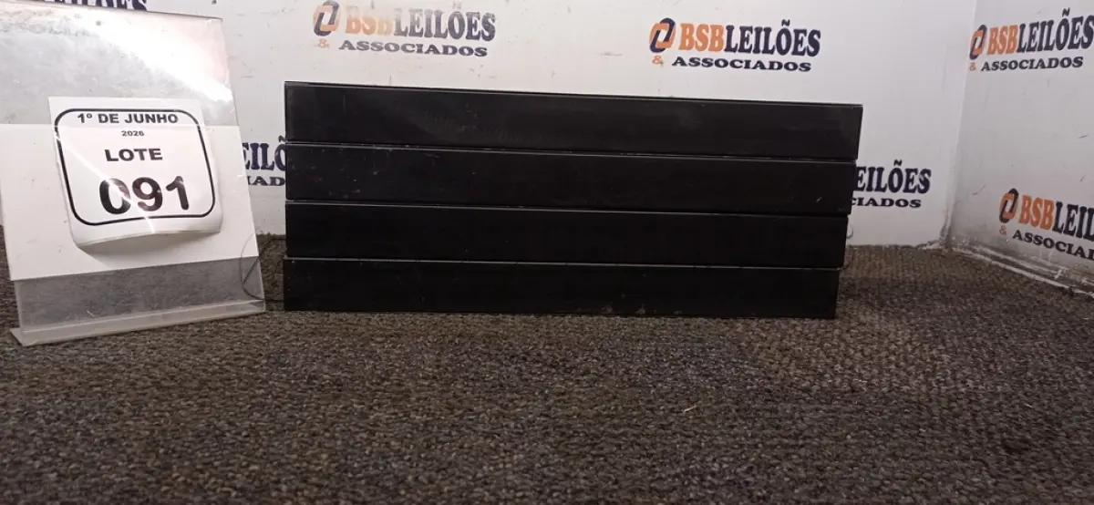 LOTE 091 - 04 RÉGUAS PARA RACK DE SERVIDORES MARCA LENOVO. (NO ESTADO) ATENÇÃO! FAZER A VISITAÇÃO ANTES DE ARREMATAR, NÃO SABEMOS SE FUNCIONA, LEILÃO NÃO TEM GARANTIA E NEM DEVOLUÇÃO, SUJEITO A POSSÍVEIS AVARIAS VISÍVEIS/OCULTAS E/OU AUSÊNCIA DE COMPONENTES.