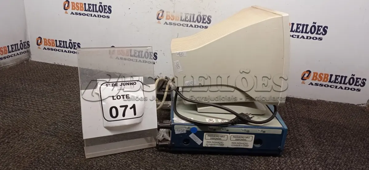 LOTE 071 - 01 MONITOR PARAMÉTRICO MODELO TEB MPC 10 MARCA WAYTEC. (NO ESTADO) ATENÇÃO! FAZER A VISITAÇÃO ANTES DE ARREMATAR, NÃO SABEMOS SE FUNCIONA, LEILÃO NÃO TEM GARANTIA E NEM DEVOLUÇÃO, SUJEITO A POSSÍVEIS AVARIAS VISÍVEIS/OCULTAS E/OU AUSÊNCIA DE COMPONENTES.