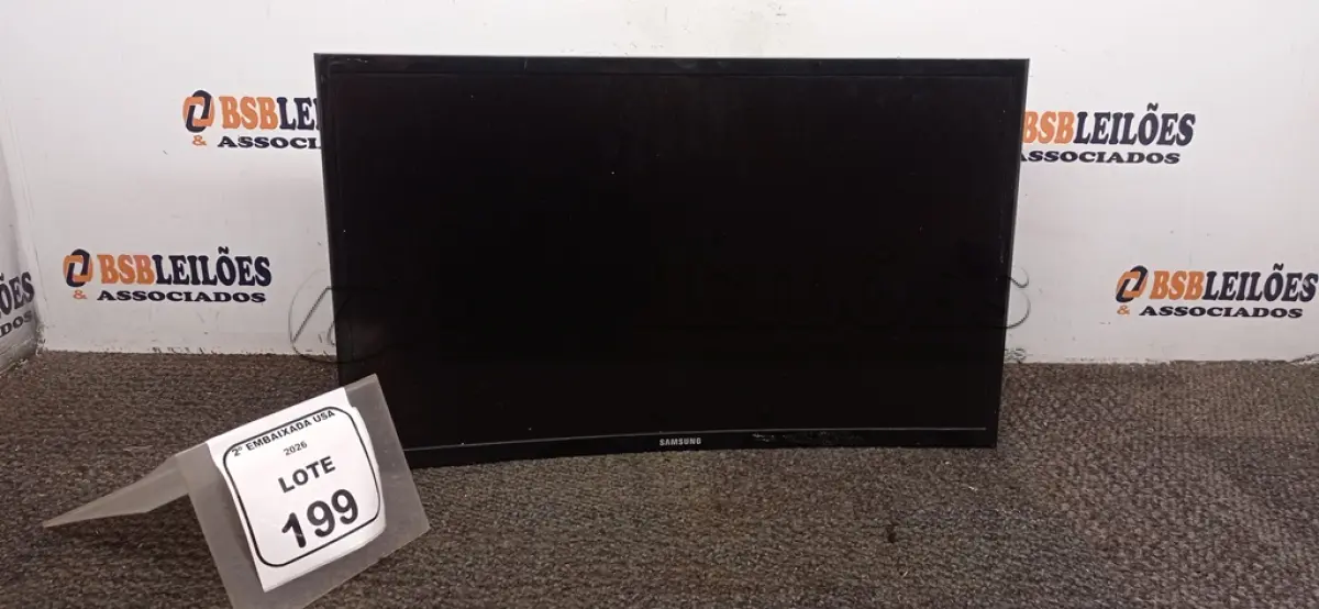 LOTE 199 - 01 MONITOR 24” HDMI TELA CURVA SEM PÉ MARCA SAMSUNG. (NO ESTADO EM QUE SE ENCONTRA. SUJEITO A AVARIAS OCULTAS/VISÍVEIS.) AV9738X