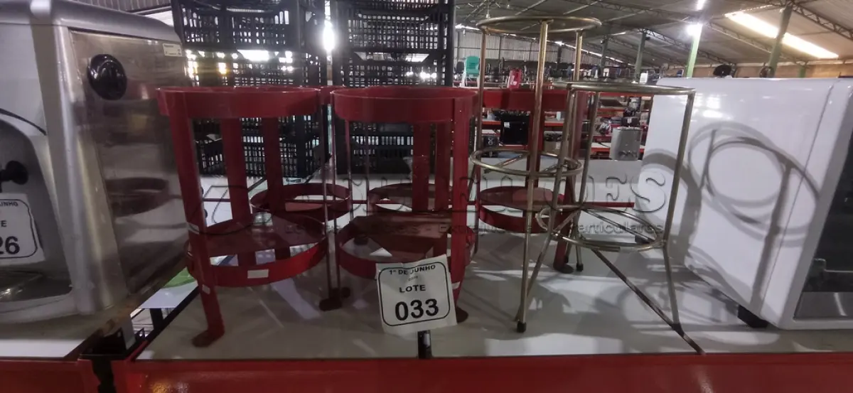LOTE 033 - 06 SUPORTES PARA EXTINTORES. (NO ESTADO) ATENÇÃO! FAZER A VISITAÇÃO ANTES DE ARREMATAR, NÃO SABEMOS SE FUNCIONA, LEILÃO NÃO TEM GARANTIA E NEM DEVOLUÇÃO, SUJEITO A POSSÍVEIS AVARIAS VISÍVEIS/OCULTAS E/OU AUSÊNCIA DE COMPONENTES.