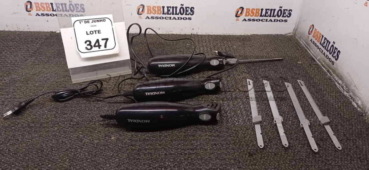 LOTE 347 - 03 FACAS ELÉTRICAS 220V MARCA MONDIAL. (NO ESTADO) ATENÇÃO! FAZER A VISITAÇÃO ANTES DE ARREMATAR, NÃO SABEMOS SE FUNCIONA, LEILÃO NÃO TEM GARANTIA E NEM DEVOLUÇÃO, SUJEITO A POSSÍVEIS AVARIAS VISÍVEIS/OCULTAS E/OU AUSÊNCIA DE COMPONENTES.