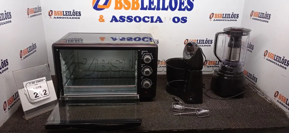 LOTE 212 - 01 FORNO ELÉTRICO MARCA MONDIAL, 01 BATEDEIRA 220V MARCA MONDIAL  E 01 LIQUIDIFICADOR 220V MARCA MONDIAL. (NO ESTADO) ATENÇÃO! FAZER A VISITAÇÃO ANTES DE ARREMATAR, NÃO SABEMOS SE FUNCIONA, LEILÃO NÃO TEM GARANTIA E NEM DEVOLUÇÃO, SUJEITO A POSSÍVEIS AVARIAS VISÍVEIS/OCULTAS E/OU AUSÊNCIA DE COMPONENTES.
