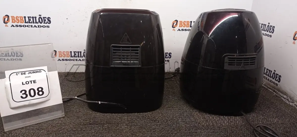 LOTE 308 - 02 AIR FRYERS 220V DE 3,2L E 5L MARCA MONDIAL. (NO ESTADO) ATENÇÃO! FAZER A VISITAÇÃO ANTES DE ARREMATAR, NÃO SABEMOS SE FUNCIONA, LEILÃO NÃO TEM GARANTIA E NEM DEVOLUÇÃO, SUJEITO A POSSÍVEIS AVARIAS VISÍVEIS/OCULTAS E/OU AUSÊNCIA DE COMPONENTES.