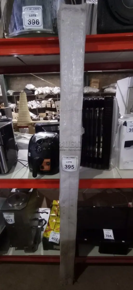 LOTE 395 - 01 PORTA SANFONADA PVC DE 0,86X2,10 NA COR BRANCA MARCA PLASTILIT. (NO ESTADO) ATENÇÃO! FAZER A VISITAÇÃO ANTES DE ARREMATAR, NÃO SABEMOS SE FUNCIONA, LEILÃO NÃO TEM GARANTIA E NEM DEVOLUÇÃO, SUJEITO A POSSÍVEIS AVARIAS VISÍVEIS/OCULTAS E/OU AUSÊNCIA DE COMPONENTES.