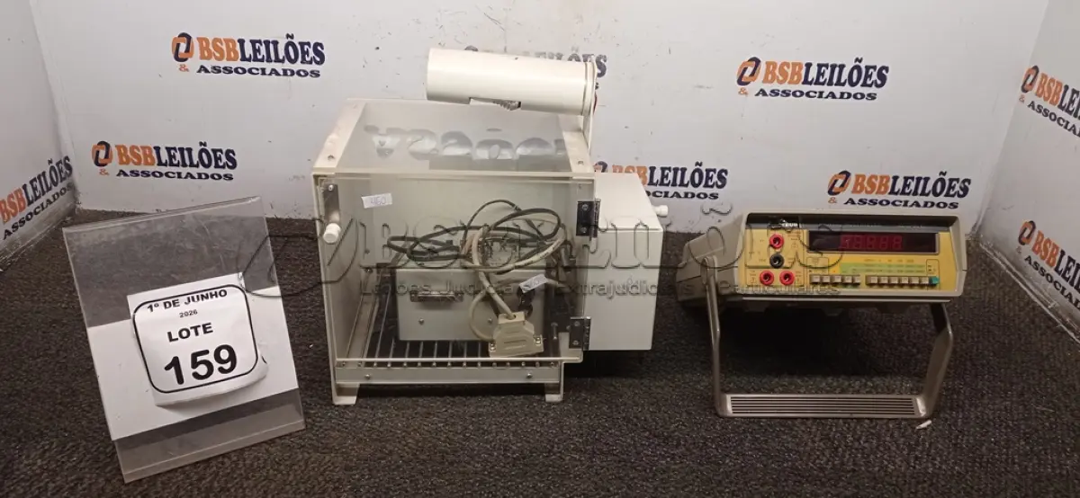 LOTE 159 - 01 MULTÍMETRO ANALÓGICOS MODELO MDM-8145 MARCA MINPA E 01 CAIXA DE CONDICIONAMENTO ANIMAL MODELO EP-102 COM PAINEL DE CONTROLE MODELO CS 0199 110V. (NO ESTADO) ATENÇÃO! FAZER A VISITAÇÃO ANTES DE ARREMATAR, NÃO SABEMOS SE FUNCIONA, LEILÃO NÃO TEM GARANTIA E NEM DEVOLUÇÃO, SUJEITO A POSSÍVEIS AVARIAS VISÍVEIS/OCULTAS E/OU AUSÊNCIA DE COMPONENTES.