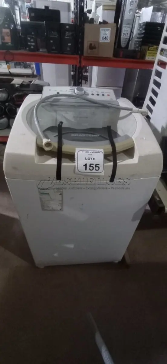 LOTE 155 - 01 MÁQUINA DE LAVAR 11KG 220V MARCA BRASTEMP. (NO ESTADO) ATENÇÃO! FAZER A VISITAÇÃO ANTES DE ARREMATAR, NÃO SABEMOS SE FUNCIONA, LEILÃO NÃO TEM GARANTIA E NEM DEVOLUÇÃO, SUJEITO A POSSÍVEIS AVARIAS VISÍVEIS/OCULTAS E/OU AUSÊNCIA DE COMPONENTES.