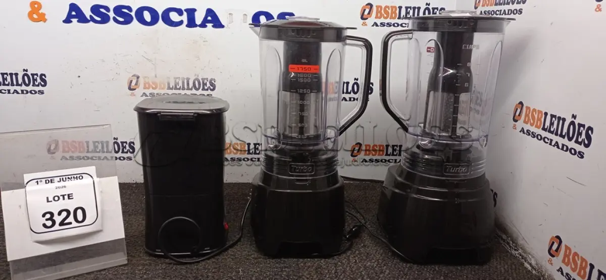 LOTE 320 - 01 CAFETEIRA 220V MARCA MONDIAL E 02 LIQUIDIFICADORES 220V MARCA MONDIAL. (NO ESTADO) ATENÇÃO! FAZER A VISITAÇÃO ANTES DE ARREMATAR, NÃO SABEMOS SE FUNCIONA, LEILÃO NÃO TEM GARANTIA E NEM DEVOLUÇÃO, SUJEITO A POSSÍVEIS AVARIAS VISÍVEIS/OCULTAS E/OU AUSÊNCIA DE COMPONENTES.