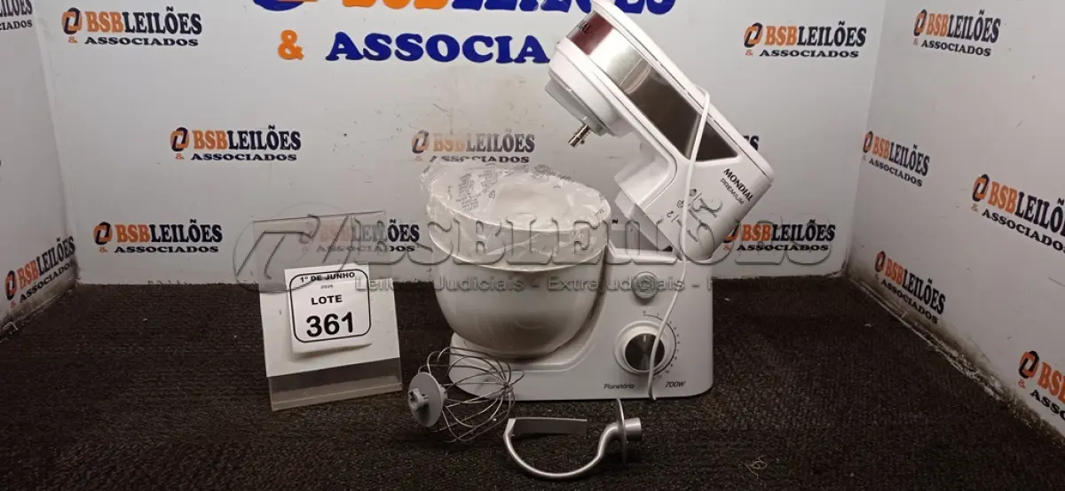 LOTE 361 - 01 BATEDEIRA PLANETÁRIA 220V MARCA MONDIAL. (NO ESTADO) ATENÇÃO! FAZER A VISITAÇÃO ANTES DE ARREMATAR, NÃO SABEMOS SE FUNCIONA, LEILÃO NÃO TEM GARANTIA E NEM DEVOLUÇÃO, SUJEITO A POSSÍVEIS AVARIAS VISÍVEIS/OCULTAS E/OU AUSÊNCIA DE COMPONENTES.