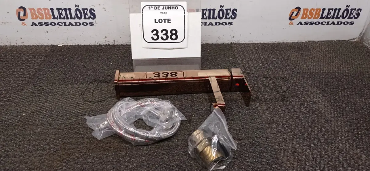 LOTE 338 - 01 TORNEIRA MISTURADOR MARCA PRIZI COM ACESSÓRIOS. (NO ESTADO) ATENÇÃO! FAZER A VISITAÇÃO ANTES DE ARREMATAR, NÃO SABEMOS SE FUNCIONA, LEILÃO NÃO TEM GARANTIA E NEM DEVOLUÇÃO, SUJEITO A POSSÍVEIS AVARIAS VISÍVEIS/OCULTAS E/OU AUSÊNCIA DE COMPONENTES.
