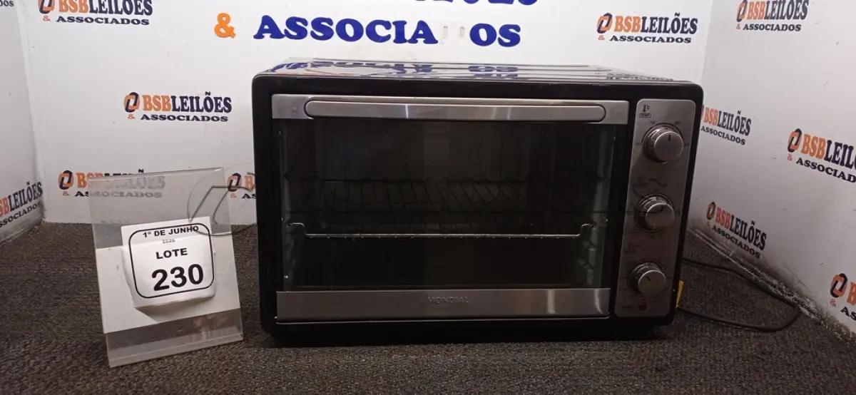 LOTE 230 - 01 FORNO 52L MODELO GRAND FAMILLY MARCA MONDIAL. (NO ESTADO) ATENÇÃO! FAZER A VISITAÇÃO ANTES DE ARREMATAR, NÃO SABEMOS SE FUNCIONA, LEILÃO NÃO TEM GARANTIA E NEM DEVOLUÇÃO, SUJEITO A POSSÍVEIS AVARIAS VISÍVEIS/OCULTAS E/OU AUSÊNCIA DE COMPONENTES.
