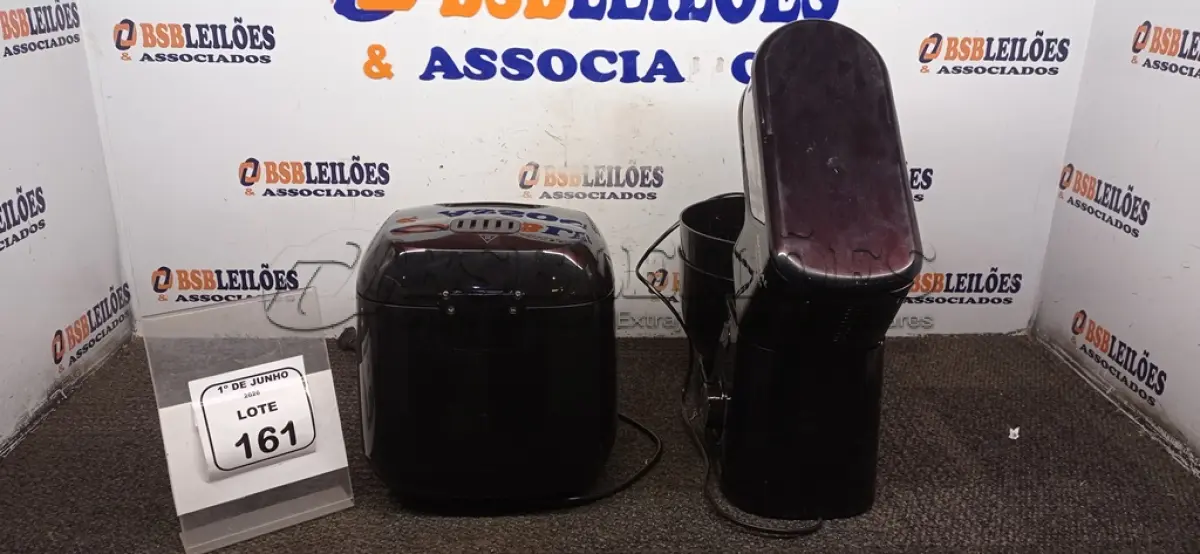 LOTE 161 - 01 PANIFICADORA MODELO MASTER BREAD 220V MARCA MONDIAL E 01 BATEDEIRA PLANETÁRIA 220V MARCA MONDIAL. (NO ESTADO) ATENÇÃO! FAZER A VISITAÇÃO ANTES DE ARREMATAR, NÃO SABEMOS SE FUNCIONA, LEILÃO NÃO TEM GARANTIA E NEM DEVOLUÇÃO, SUJEITO A POSSÍVEIS AVARIAS VISÍVEIS/OCULTAS E/OU AUSÊNCIA DE COMPONENTES.