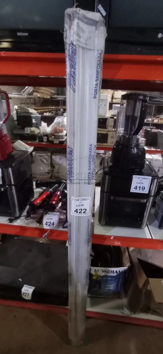 LOTE 422 - 01 PORTA SANFONADA PVC DE 0,86X2,10 NA COR BRANCA MARCA PLASTILIT. (NO ESTADO) ATENÇÃO! FAZER A VISITAÇÃO ANTES DE ARREMATAR, NÃO SABEMOS SE FUNCIONA, LEILÃO NÃO TEM GARANTIA E NEM DEVOLUÇÃO, SUJEITO A POSSÍVEIS AVARIAS VISÍVEIS/OCULTAS E/OU AUSÊNCIA DE COMPONENTES.