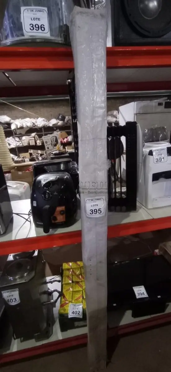 LOTE 395 - 01 PORTA SANFONADA PVC DE 0,86X2,10 NA COR BRANCA MARCA PLASTILIT. (NO ESTADO) ATENÇÃO! FAZER A VISITAÇÃO ANTES DE ARREMATAR, NÃO SABEMOS SE FUNCIONA, LEILÃO NÃO TEM GARANTIA E NEM DEVOLUÇÃO, SUJEITO A POSSÍVEIS AVARIAS VISÍVEIS/OCULTAS E/OU AUSÊNCIA DE COMPONENTES.