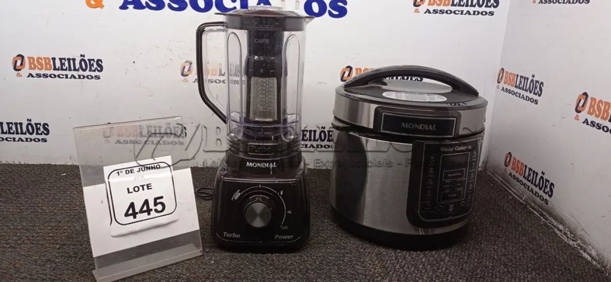 LOTE 445 - 01 PANELA DE PRESSÃO ELÉTRICA 220V MARCA MONDIAL E 01 LIQUIDIFICADOR 220V MARCA MONDIAL. (NO ESTADO) ATENÇÃO! FAZER A VISITAÇÃO ANTES DE ARREMATAR, NÃO SABEMOS SE FUNCIONA, LEILÃO NÃO TEM GARANTIA E NEM DEVOLUÇÃO, SUJEITO A POSSÍVEIS AVARIAS VISÍVEIS/OCULTAS E/OU AUSÊNCIA DE COMPONENTES.