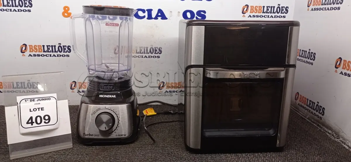 LOTE 409 - 01 AIR FRYER/FORNO 12L 220V MARCA MONDIAL E 01 LIQUIDIFICADOR 220V MARCA MONDIAL. (NO ESTADO) ATENÇÃO! FAZER A VISITAÇÃO ANTES DE ARREMATAR, NÃO SABEMOS SE FUNCIONA, LEILÃO NÃO TEM GARANTIA E NEM DEVOLUÇÃO, SUJEITO A POSSÍVEIS AVARIAS VISÍVEIS/OCULTAS E/OU AUSÊNCIA DE COMPONENTES.