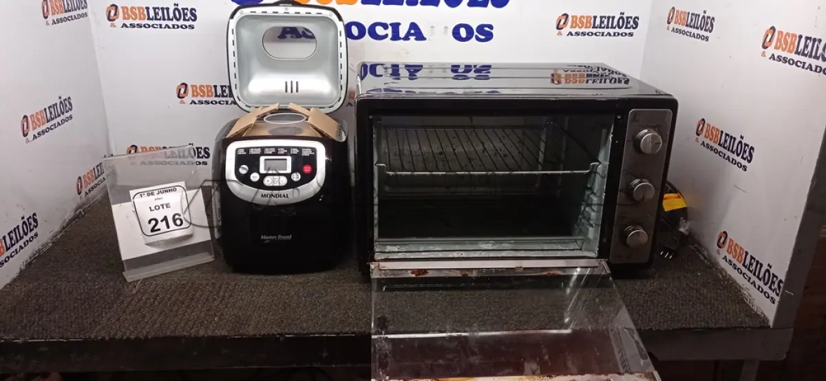 LOTE 216 - 01 FORNO 52L MODELO GRAND FAMILLY MARCA MONDIAL E 01 PANIFICADORA MODELO MASTER BREAD 220V MARCA MONDIAL. (NO ESTADO) ATENÇÃO! FAZER A VISITAÇÃO ANTES DE ARREMATAR, NÃO SABEMOS SE FUNCIONA, LEILÃO NÃO TEM GARANTIA E NEM DEVOLUÇÃO, SUJEITO A POSSÍVEIS AVARIAS VISÍVEIS/OCULTAS E/OU AUSÊNCIA DE COMPONENTES.