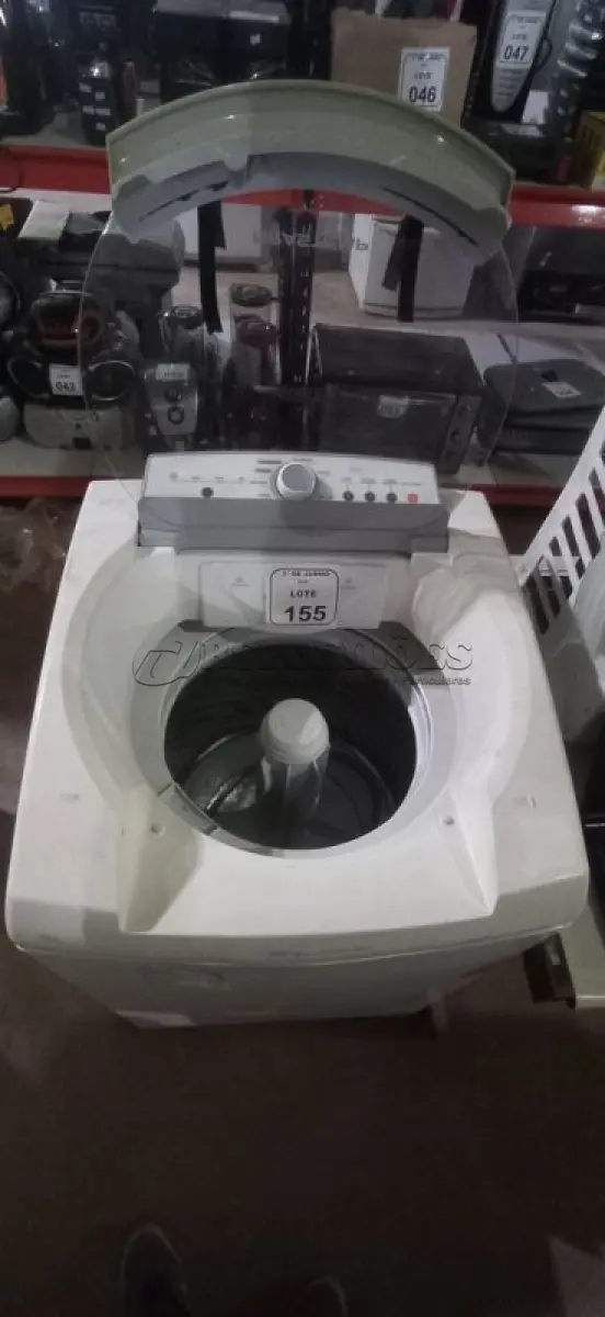 LOTE 155 - 01 MÁQUINA DE LAVAR 11KG 220V MARCA BRASTEMP. (NO ESTADO) ATENÇÃO! FAZER A VISITAÇÃO ANTES DE ARREMATAR, NÃO SABEMOS SE FUNCIONA, LEILÃO NÃO TEM GARANTIA E NEM DEVOLUÇÃO, SUJEITO A POSSÍVEIS AVARIAS VISÍVEIS/OCULTAS E/OU AUSÊNCIA DE COMPONENTES.