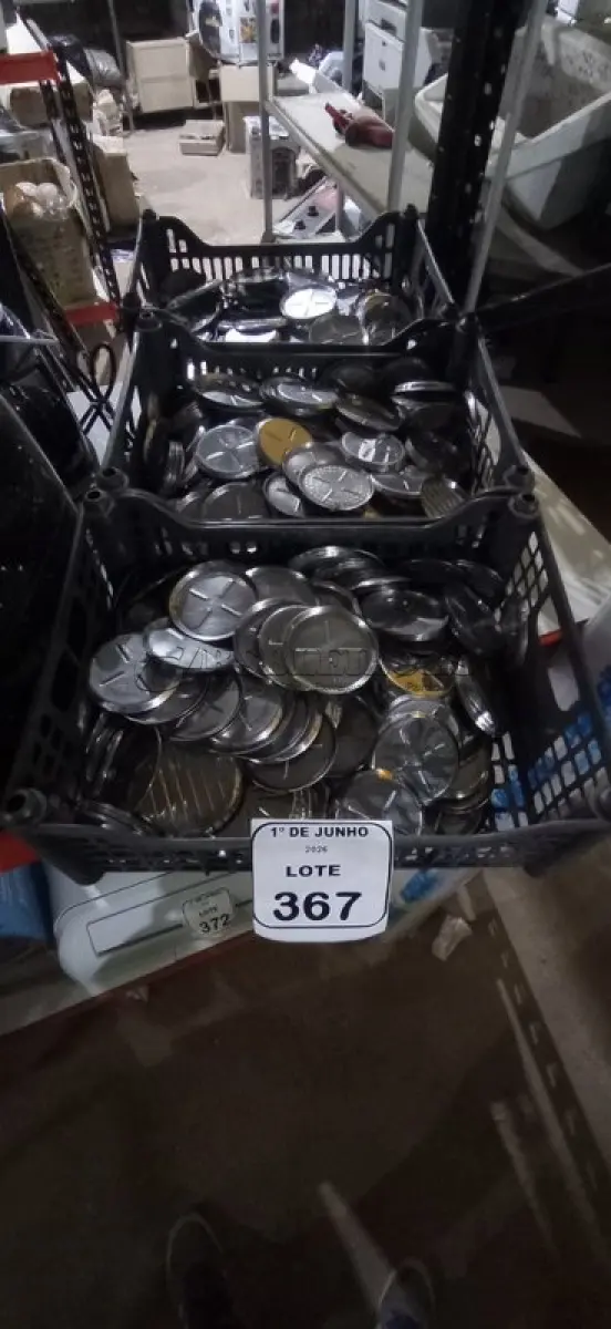LOTE 367 - 01 LOTE COM GRANDE QUANTIDADE DE PORTA COPOS EM INOX. (NO ESTADO) ATENÇÃO! FAZER A VISITAÇÃO ANTES DE ARREMATAR, NÃO SABEMOS SE FUNCIONA, LEILÃO NÃO TEM GARANTIA E NEM DEVOLUÇÃO, SUJEITO A POSSÍVEIS AVARIAS VISÍVEIS/OCULTAS E/OU AUSÊNCIA DE COMPONENTES.