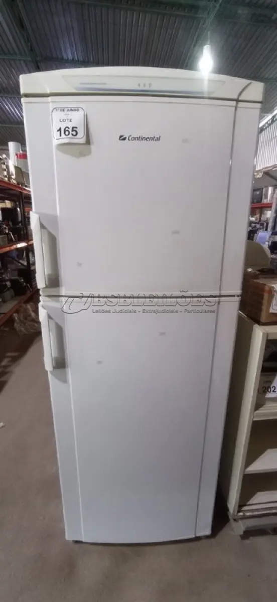LOTE 165 - 01 GELADEIRA 460L MARCA CONTINENTAL. (NO ESTADO) ATENÇÃO! FAZER A VISITAÇÃO ANTES DE ARREMATAR, NÃO SABEMOS SE FUNCIONA, LEILÃO NÃO TEM GARANTIA E NEM DEVOLUÇÃO, SUJEITO A POSSÍVEIS AVARIAS VISÍVEIS/OCULTAS E/OU AUSÊNCIA DE COMPONENTES.
