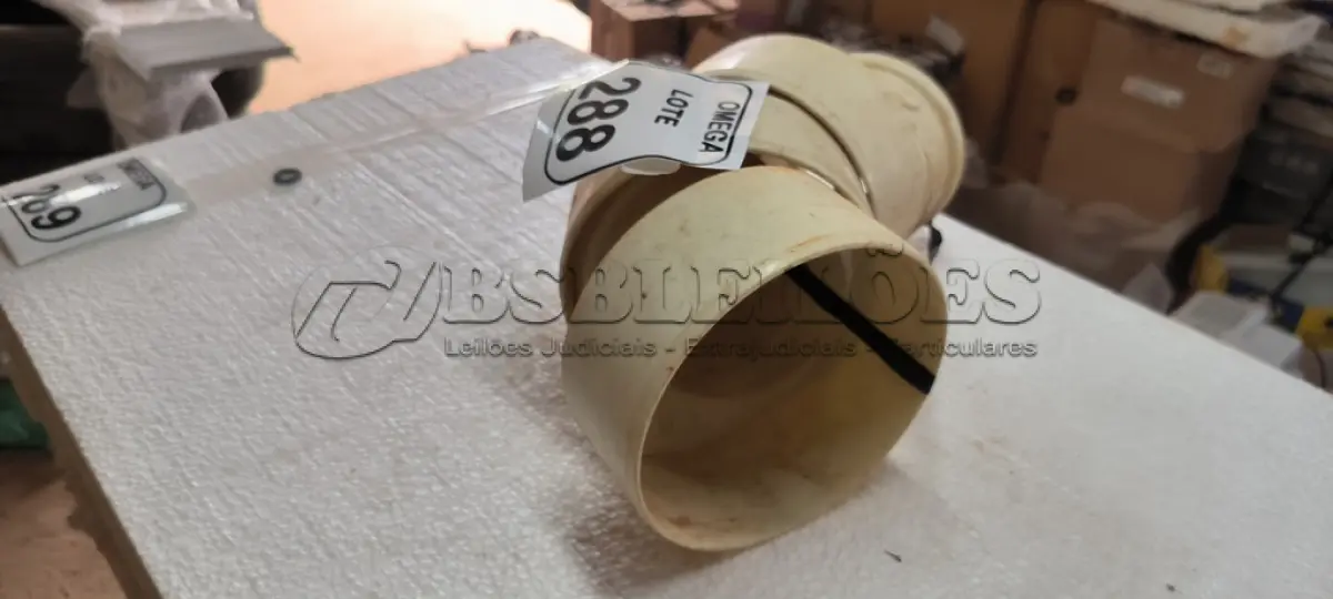 LOTE 288 - 03 BUCHAS EXCÊNTRICAS SOLD. DE REDUÇÃO CPVC - Ø 150X75MM. (NO ESTADO EM QUE SE ENCONTRA. SUJEITO A AVARIAS OCULTAS/VISÍVEIS.)