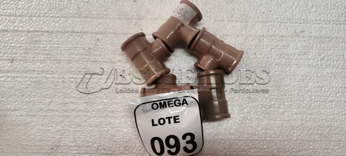 LOTE 093 - 05 TÊS COM REDUÇÃO, SOLD. Ø 32 X 25MM PVC MARROM. (NO ESTADO EM QUE SE ENCONTRA. SUJEITO A AVARIAS OCULTAS/VISÍVEIS.)