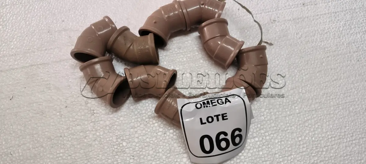 LOTE 066 - 10 JOELHOS 45º SOLD. Ø 40MM - PVC MARROM. (NO ESTADO EM QUE SE ENCONTRA. SUJEITO A AVARIAS OCULTAS/VISÍVEIS.)