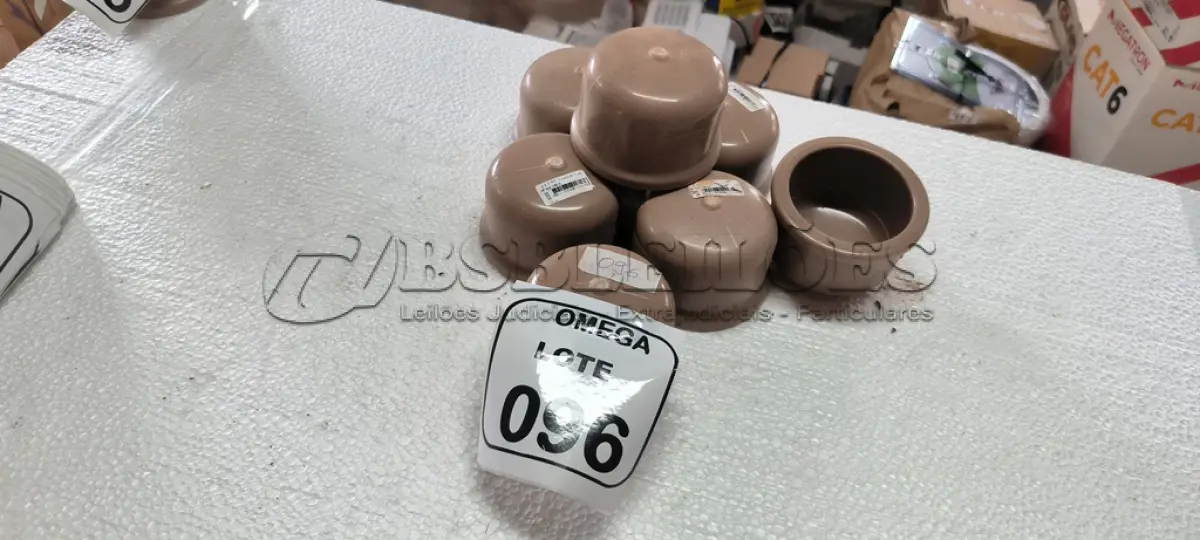 LOTE 096 - 07 CAP TAMPÃO SOLD. Ø 75 - PVC MARROM. (NO ESTADO EM QUE SE ENCONTRA. SUJEITO A AVARIAS OCULTAS/VISÍVEIS.)