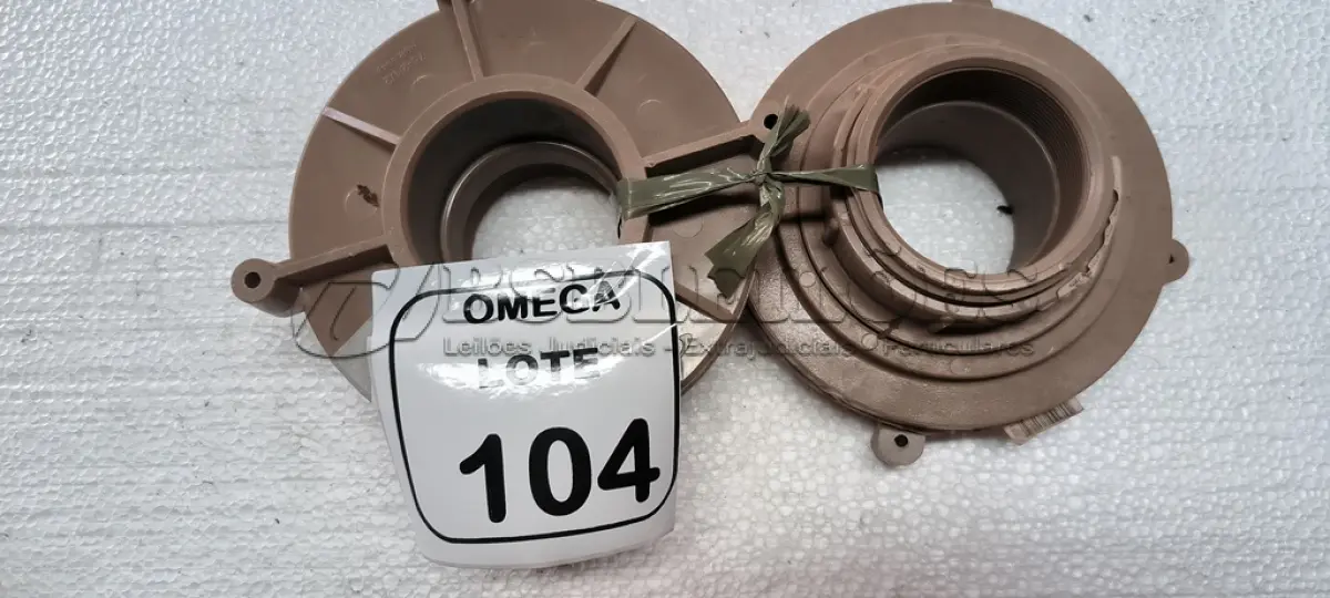 LOTE 104 - 02 ADAPTADORES FLANGE Ø 2" 1/2 - PVC MARROM. (NO ESTADO EM QUE SE ENCONTRA. SUJEITO A AVARIAS OCULTAS/VISÍVEIS.)