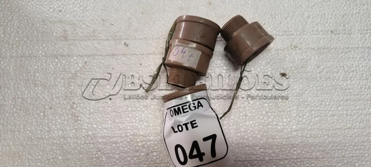 LOTE 047 - 04 REDUÇÕES (LR) Ø 50 X 1 1/4" - PVC MARROM. (NO ESTADO EM QUE SE ENCONTRA. SUJEITO A AVARIAS OCULTAS/VISÍVEIS.)
