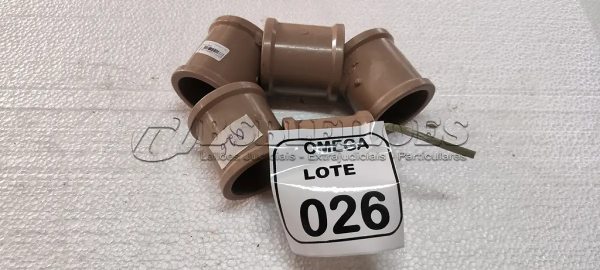 LOTE 026 - 05 LUVAS SOLDÁVEIS Ø 60MM - PVC MARROM. (NO ESTADO EM QUE SE ENCONTRA. SUJEITO A AVARIAS OCULTAS/VISÍVEIS.)