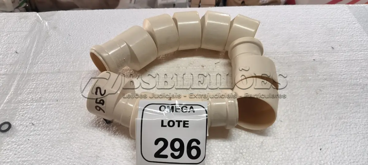 LOTE 296 - 10 BUCHAS EXCÊNTRICAS SOLD. DE REDUÇÃO CPVC - Ø 75X50MM. (NO ESTADO EM QUE SE ENCONTRA. SUJEITO A AVARIAS OCULTAS/VISÍVEIS.)