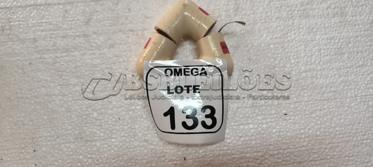 LOTE 133 - 03 JOELHOS 90º SOLD. CPVC - Ø 28MM. (NO ESTADO EM QUE SE ENCONTRA. SUJEITO A AVARIAS OCULTAS/VISÍVEIS.)