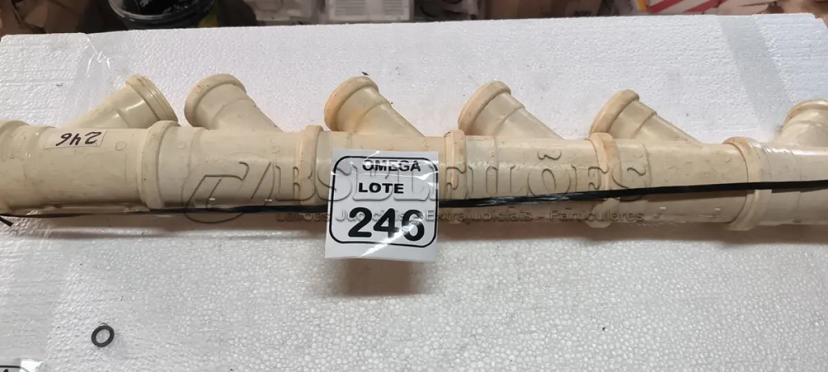 LOTE 246 - 06 JUNÇÕES "Y" PVC SOLD. COM REDUÇÃO - Ø 75 X 50MM. (NO ESTADO EM QUE SE ENCONTRA. SUJEITO A AVARIAS OCULTAS/VISÍVEIS.)