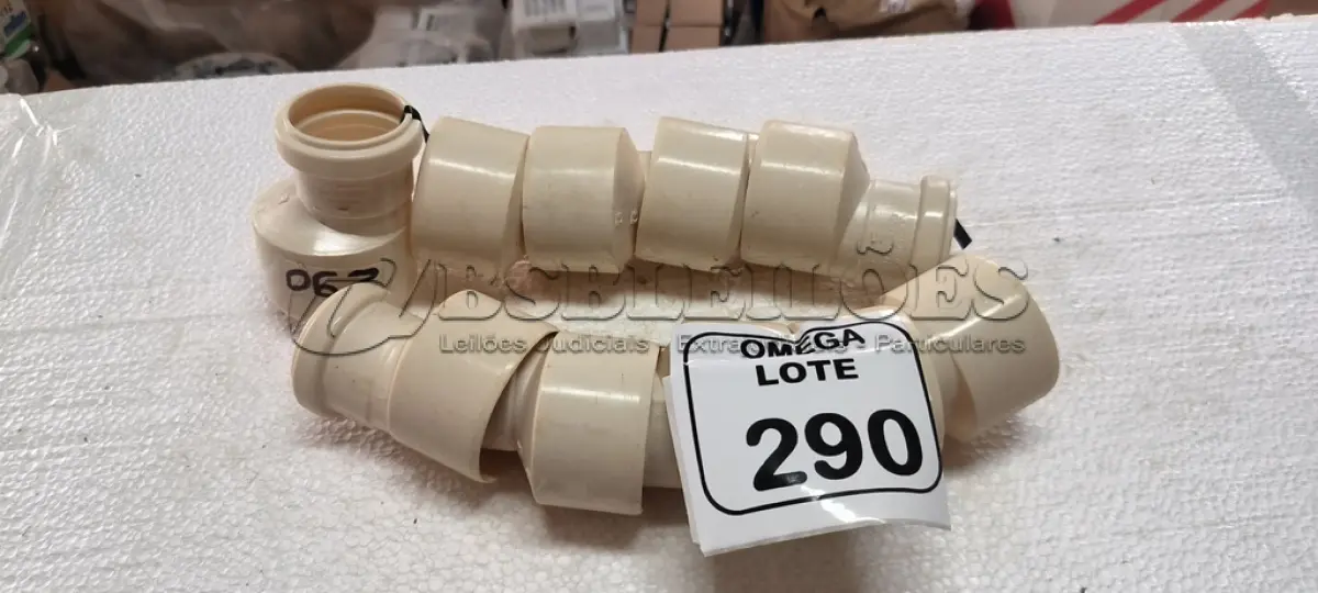 LOTE 290 - 10 BUCHAS EXCÊNTRICAS SOLD. DE REDUÇÃO CPVC - Ø 75X50MM. (NO ESTADO EM QUE SE ENCONTRA. SUJEITO A AVARIAS OCULTAS/VISÍVEIS.)