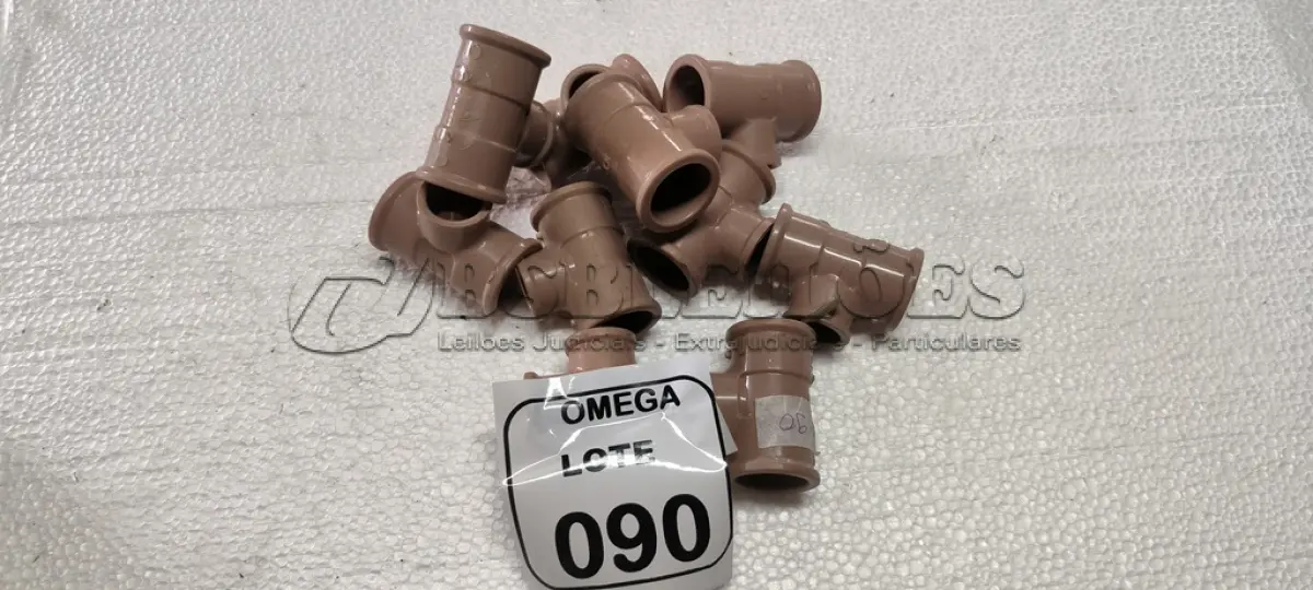 LOTE 090 - 10 TÊS COM REDUÇÃO, SOLD. Ø 32 X 25MM PVC MARROM. (NO ESTADO EM QUE SE ENCONTRA. SUJEITO A AVARIAS OCULTAS/VISÍVEIS.)