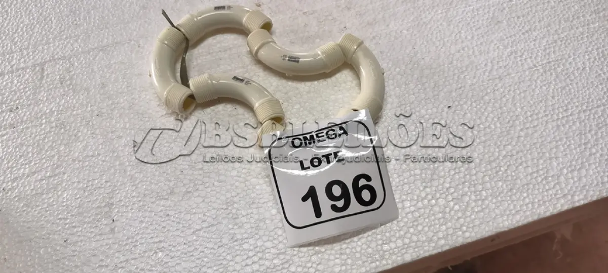LOTE 196 - 06 CURVAS 90º ROSCÁVEL DN 3/4. (NO ESTADO EM QUE SE ENCONTRA. SUJEITO A AVARIAS OCULTAS/VISÍVEIS.)