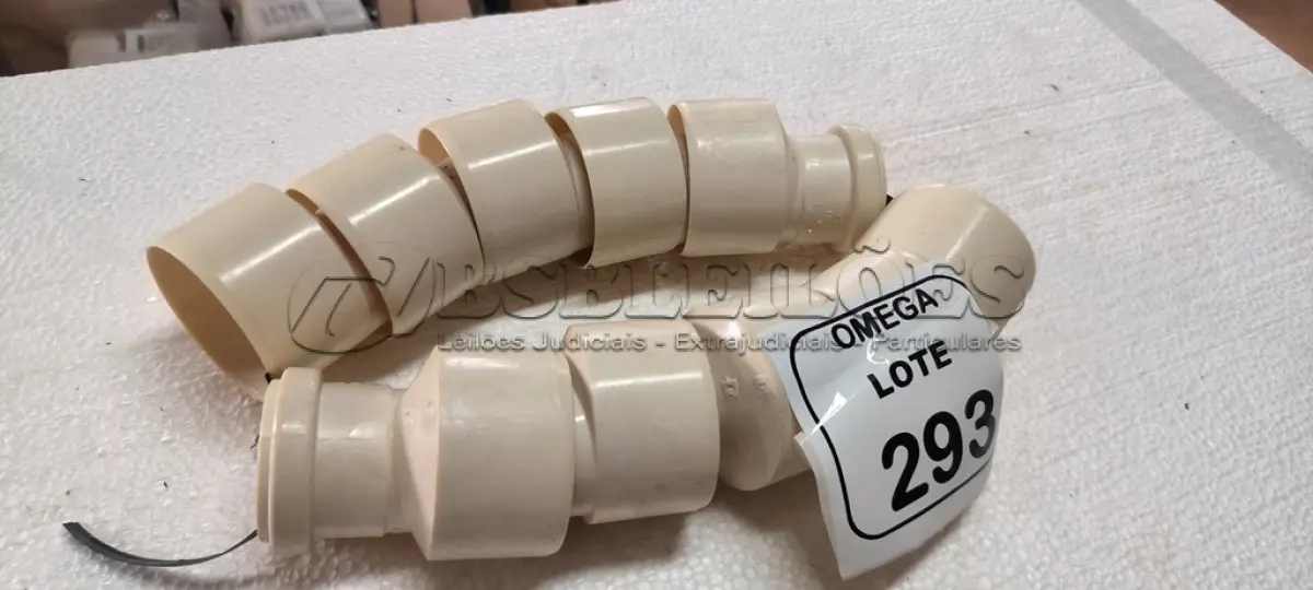 LOTE 293 - 10 BUCHAS EXCÊNTRICAS SOLD. DE REDUÇÃO CPVC - Ø 75X50MM. (NO ESTADO EM QUE SE ENCONTRA. SUJEITO A AVARIAS OCULTAS/VISÍVEIS.)